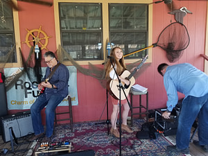 Musicians at Shaws Bend